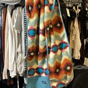 Patagonia Multicolor Fleece Blanket